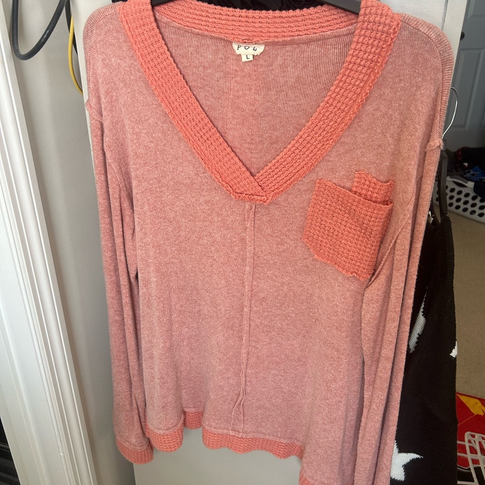POL V-Neck Sweater